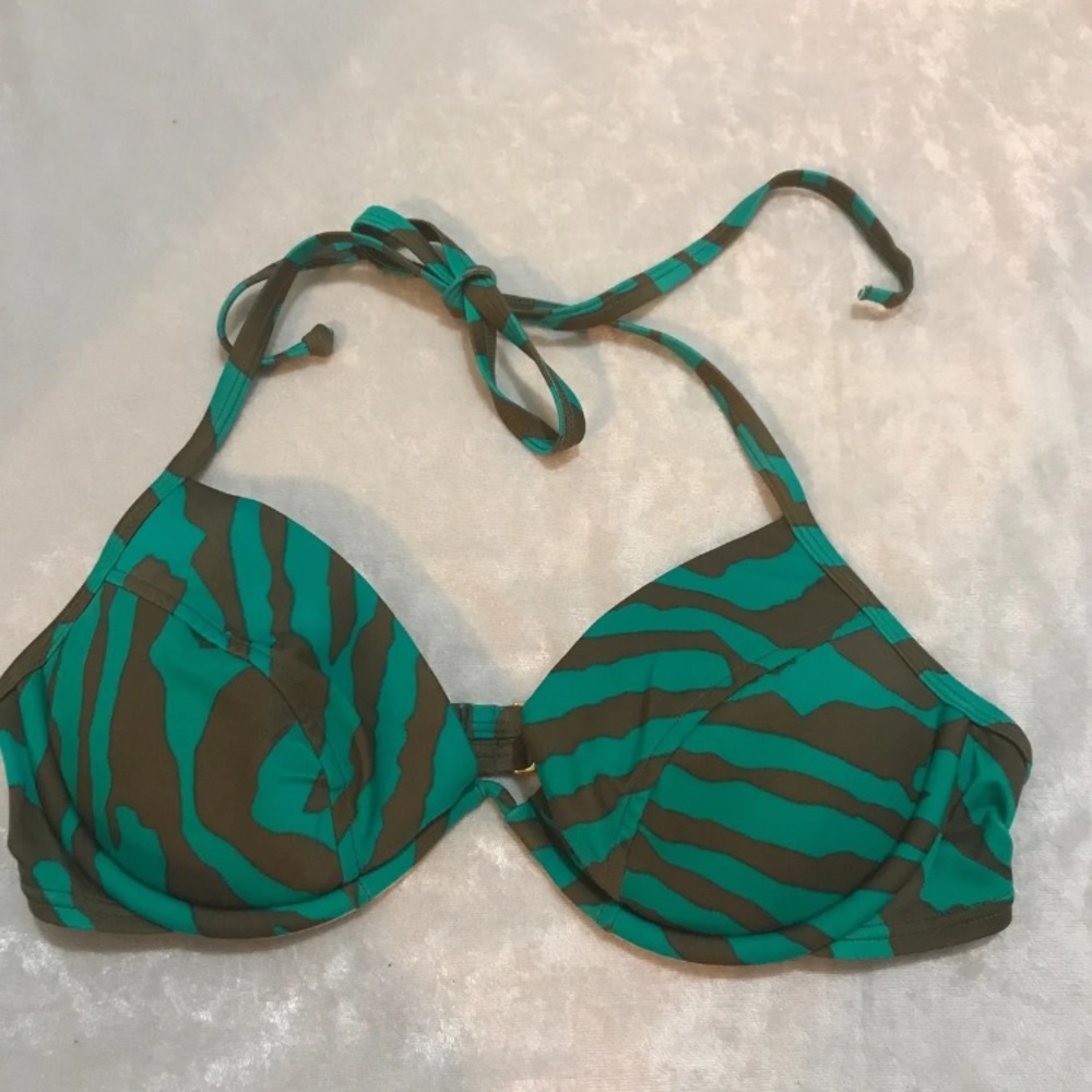 🆕Victoria Secret Bikini top 36B